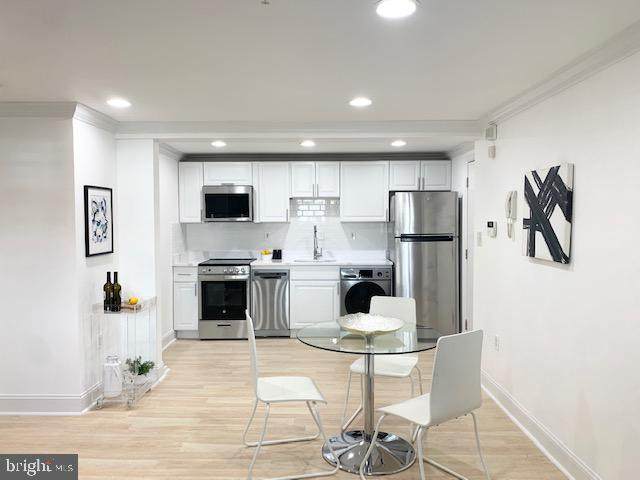 723 Longfellow Street - Photo 1