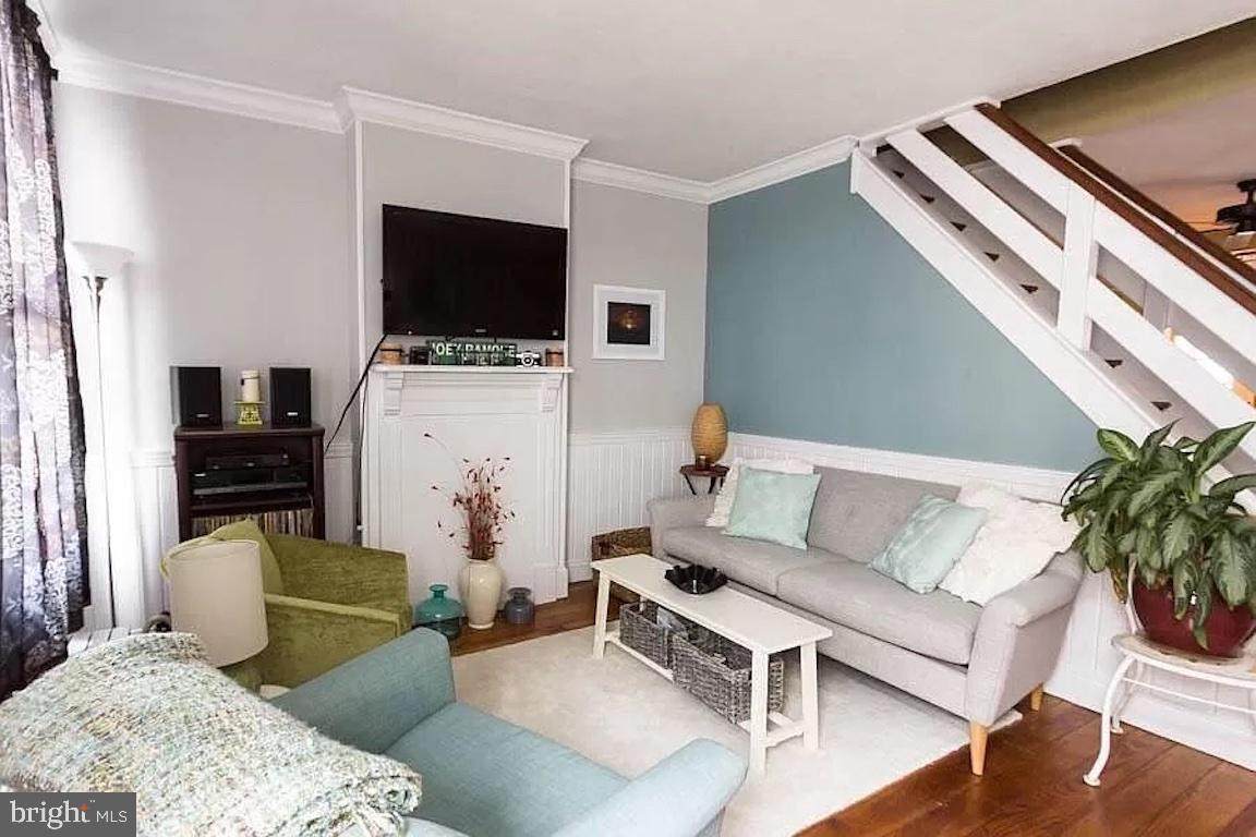 336 Grover Street - Photo 1
