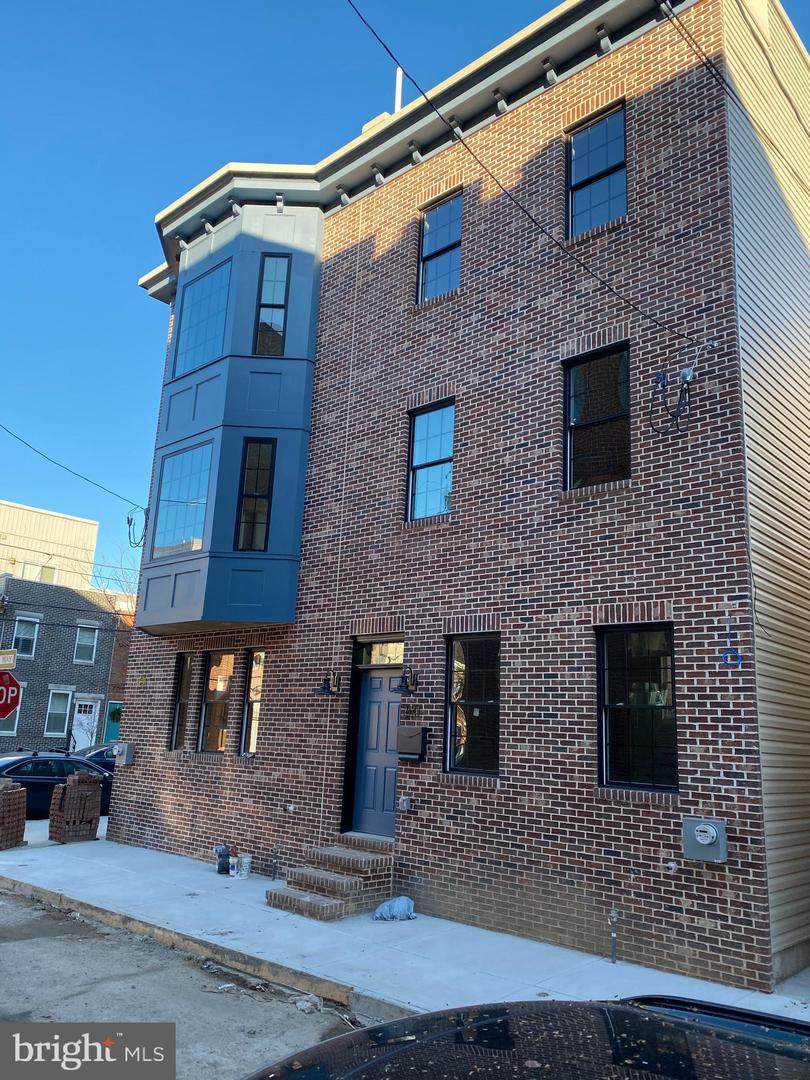2141 Kimball Street - Photo 1
