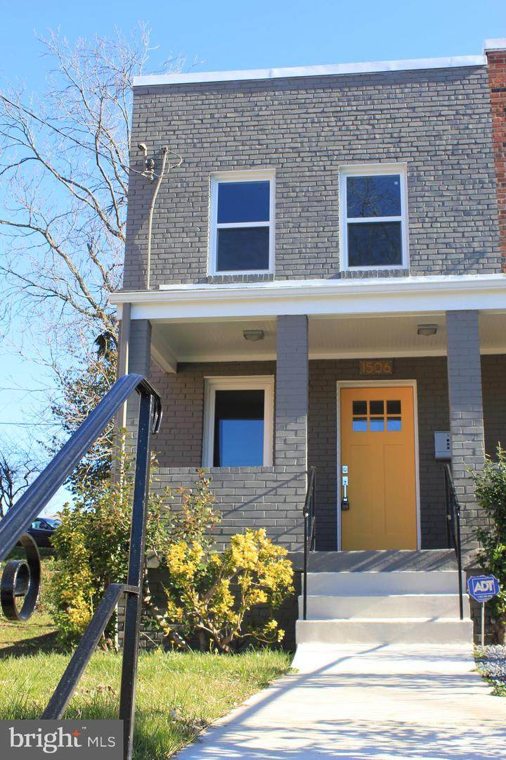 1506 41ST Street - Photo 1