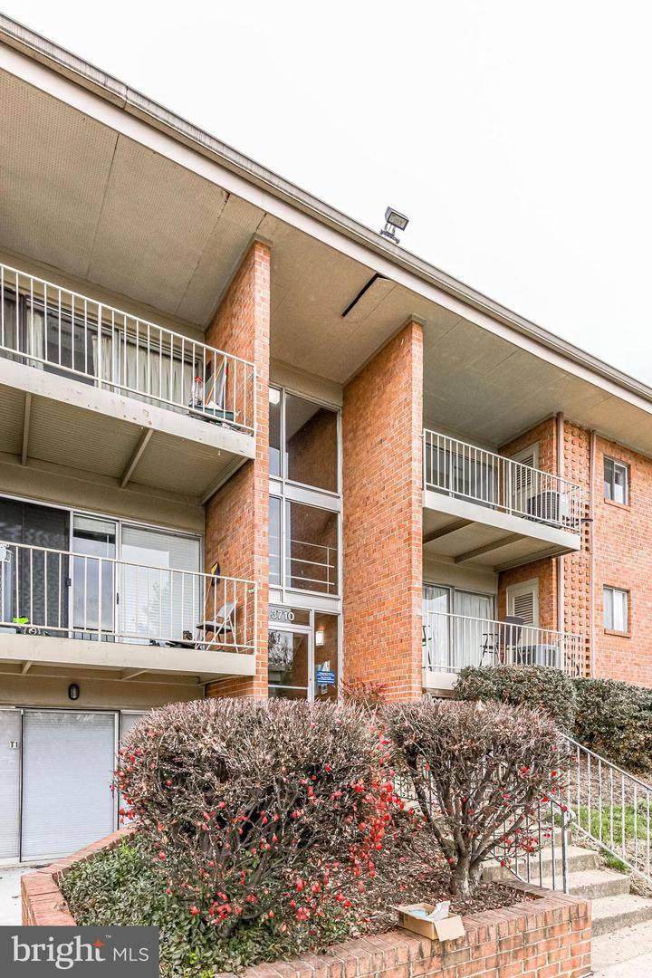 3710 Rosser Street - Photo 1