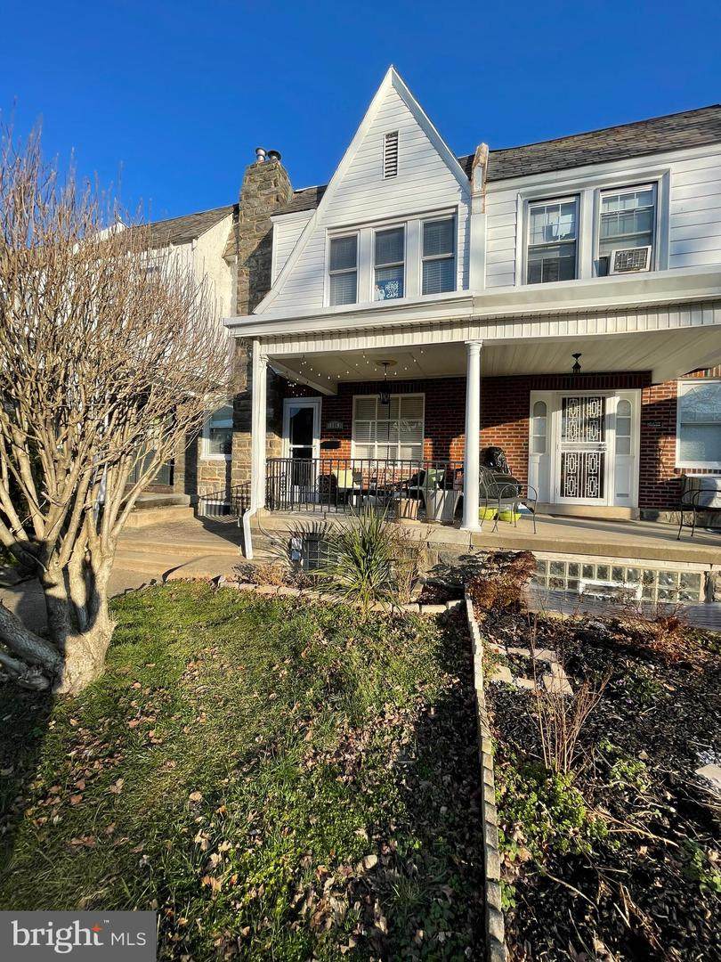 4439 Sherwood Road - Photo 1