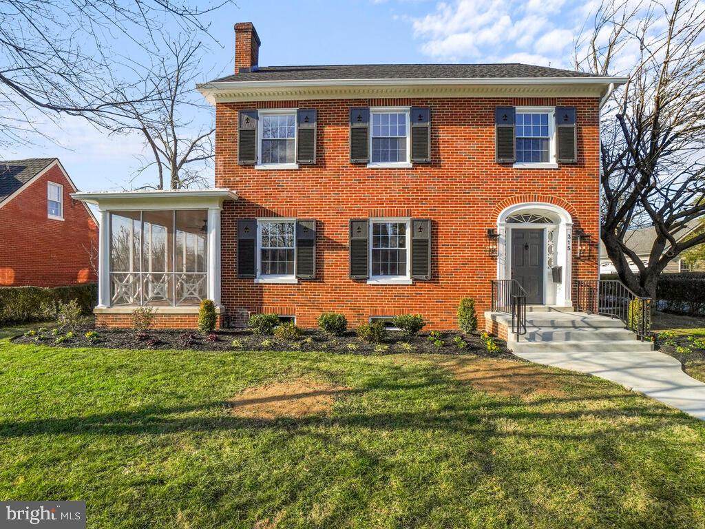 315 Grove Boulevard - Photo 1