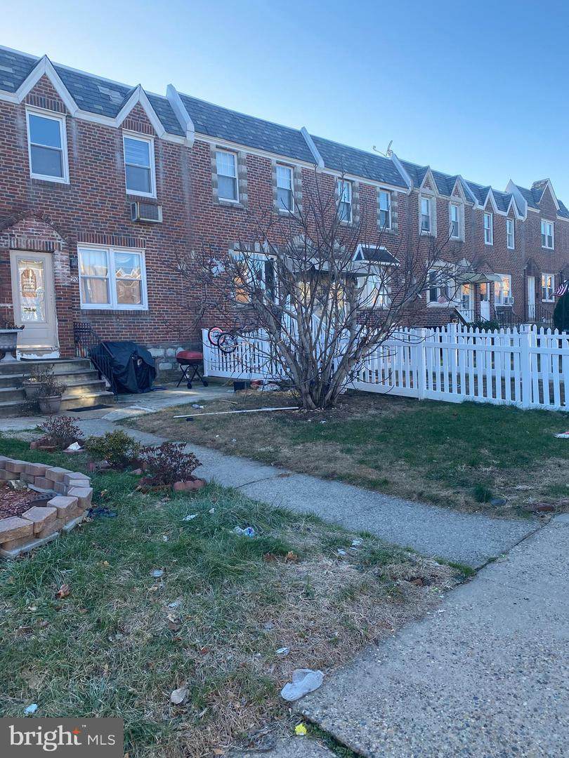 2910 Lardner Street - Photo 1