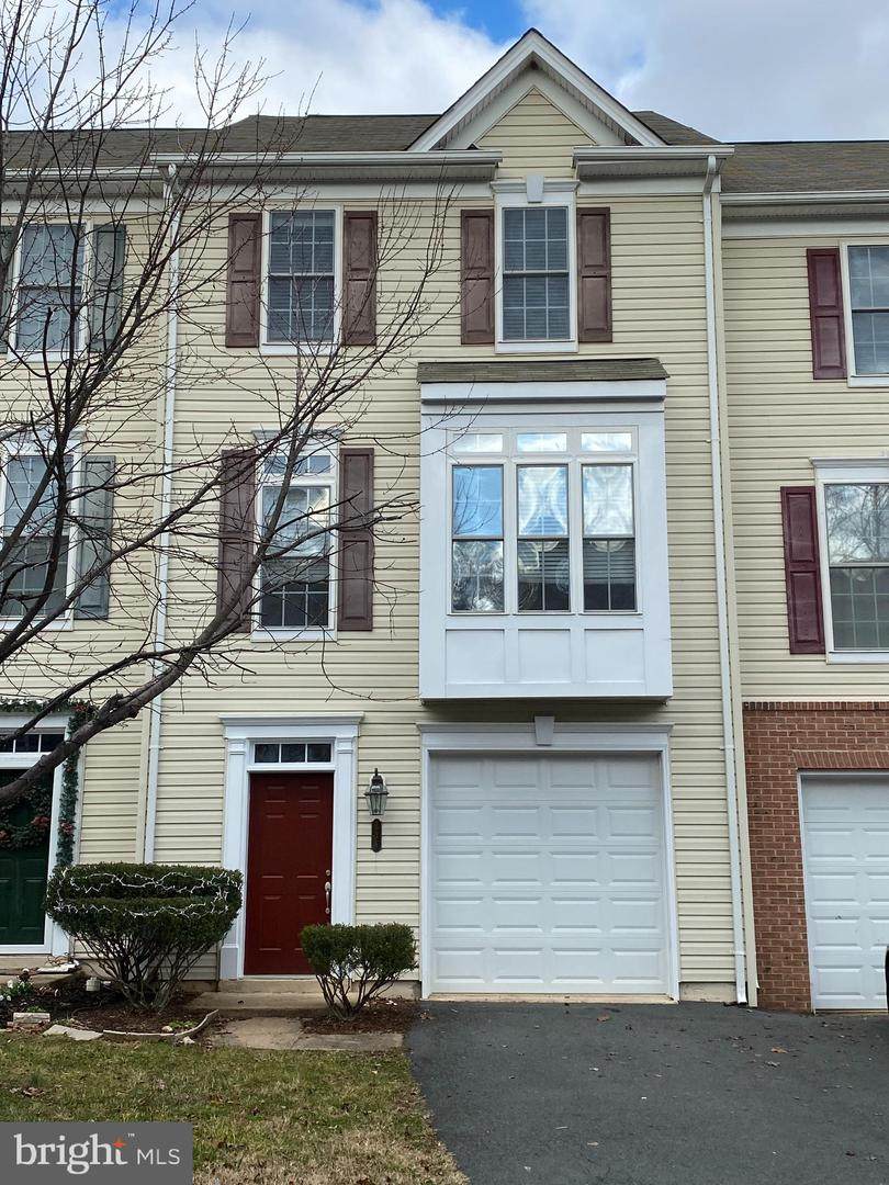 836 Fairview Village - Photo 1