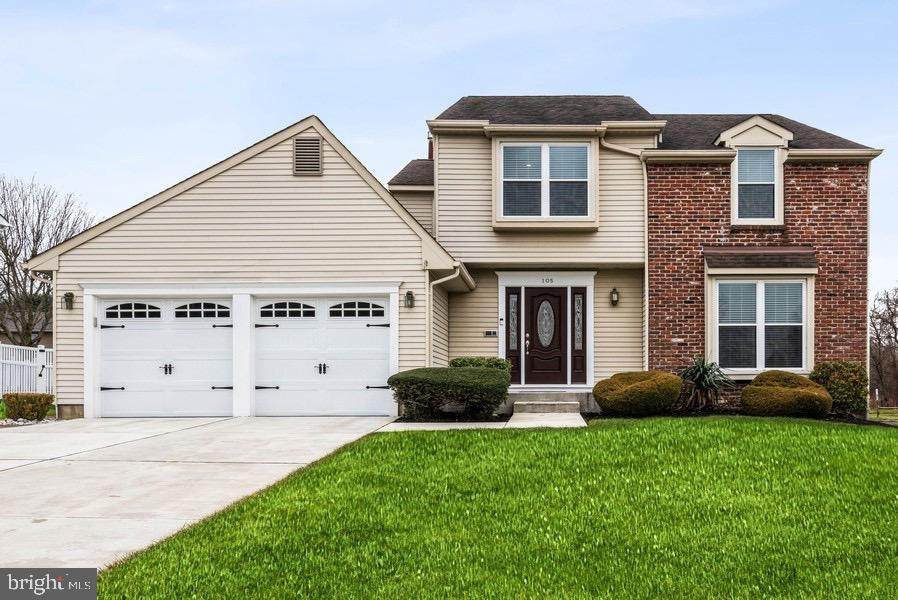 105 Mimosa Drive - Photo 1