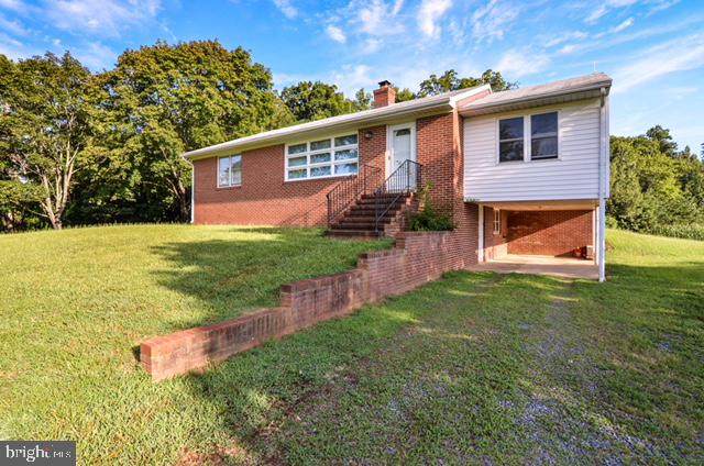 10999 Kings Highway - Photo 1