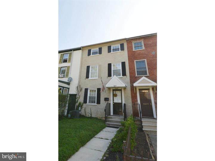 323 Union Street - Photo 1