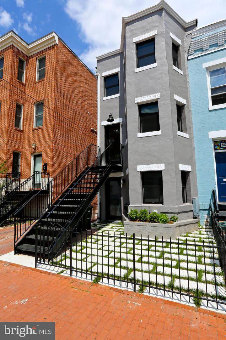 811 T Street - Photo 1