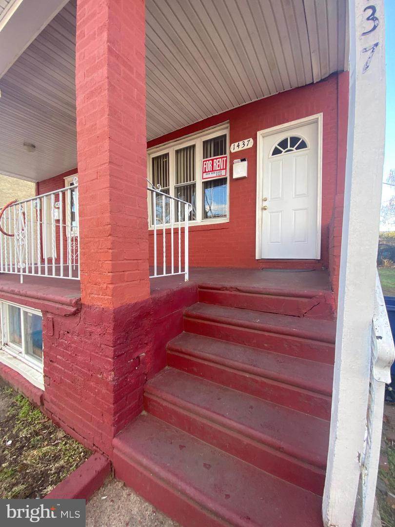1437 4TH Street - Photo 1