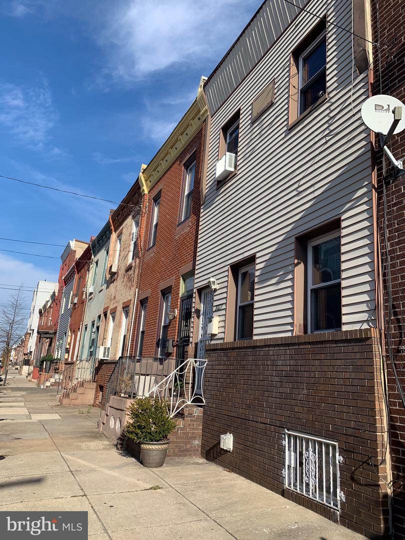 2027 4TH Street - Photo 1