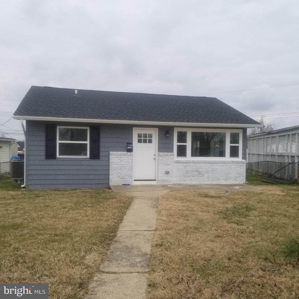 1107 Fuselage Avenue - Photo 1
