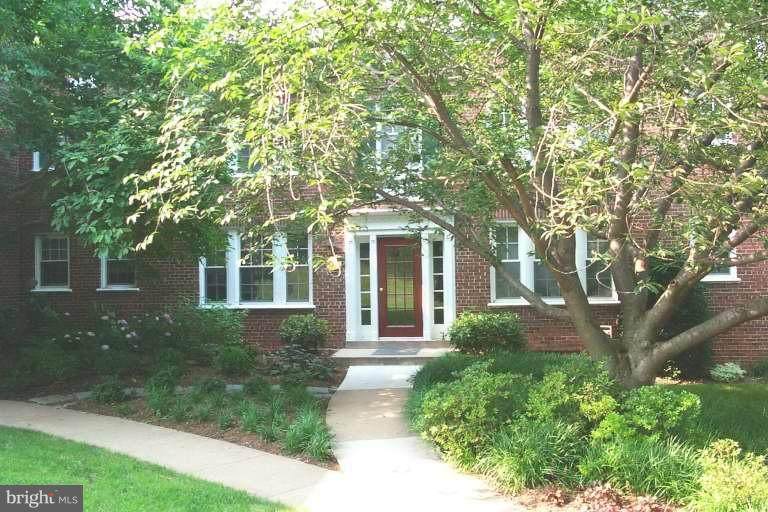 1902 Rhodes Street - Photo 1