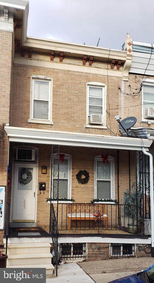 225 Harrison Street - Photo 1