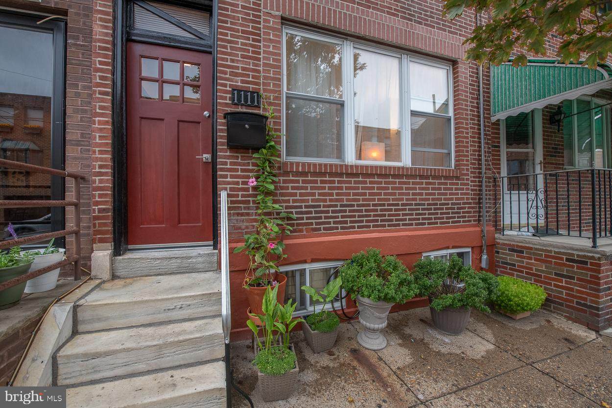 1111 Moore Street - Photo 1