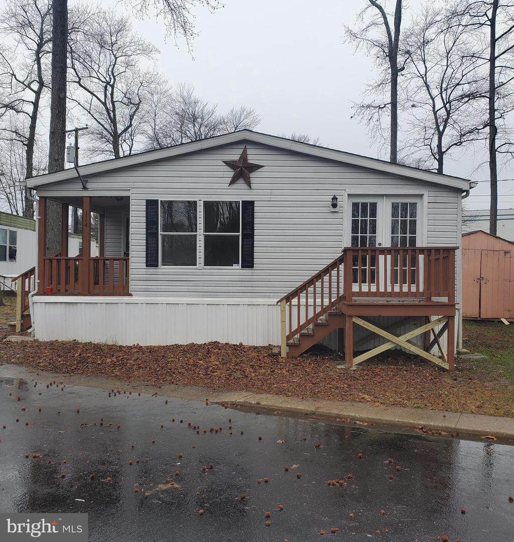 114 Inca Street - Photo 1