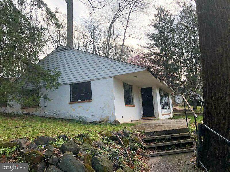 7004 Lancaster Road - Photo 1