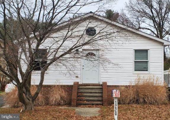 1220 Tyler Avenue - Photo 1