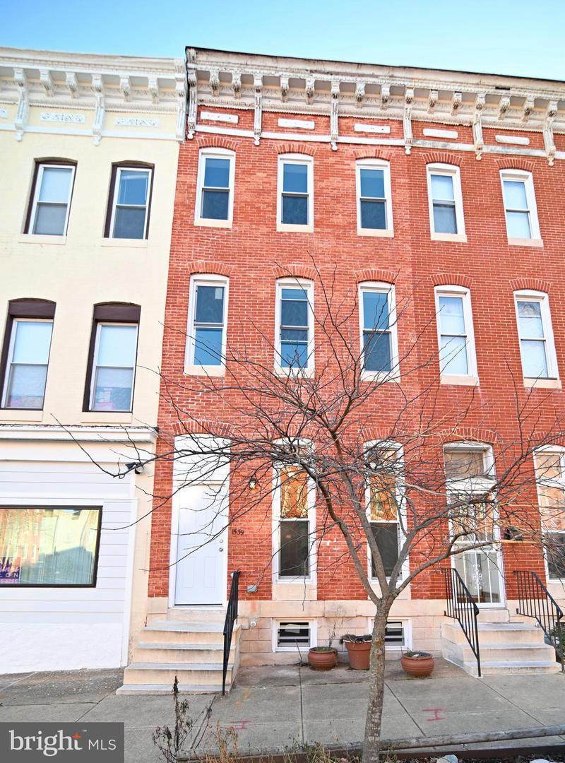 1539 Caroline Street - Photo 1
