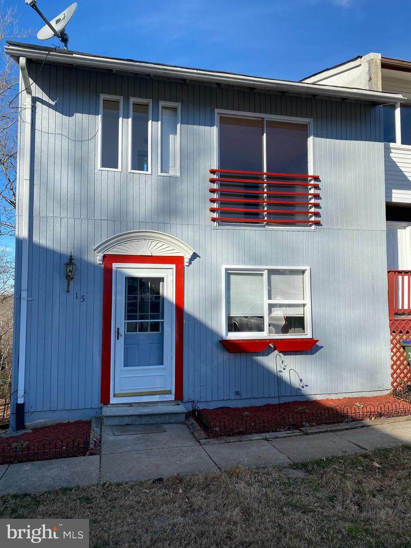 15 Wayside Court - Photo 1