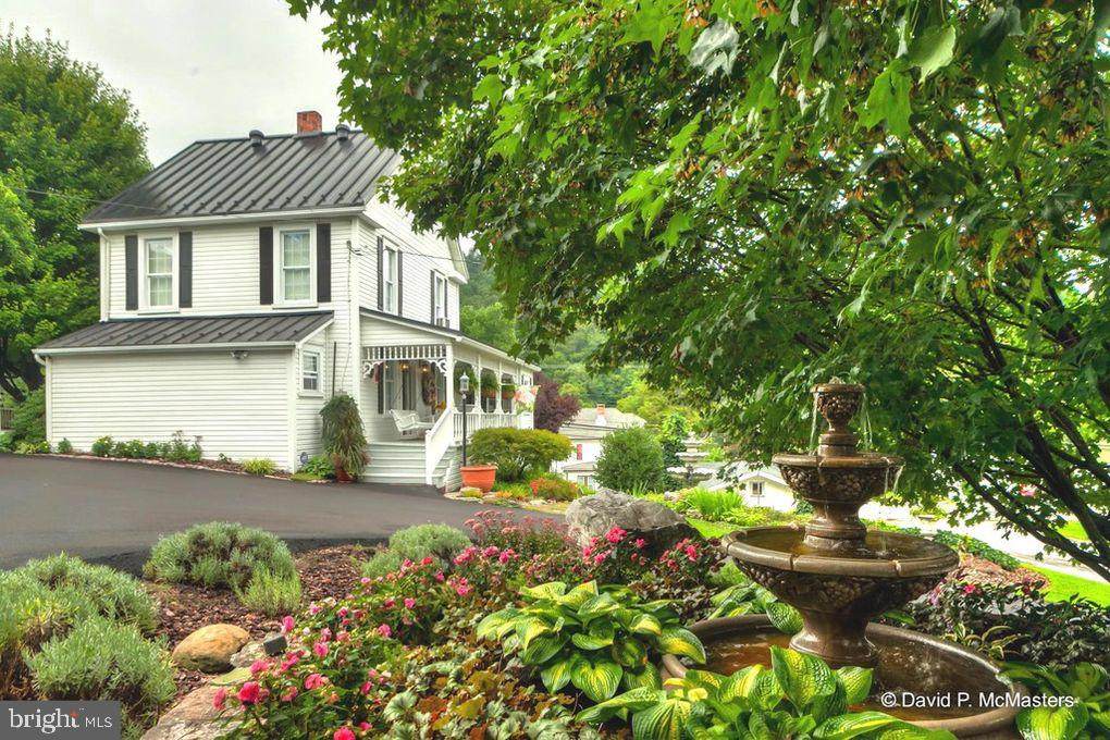 34 Greenway Drive - Photo 1