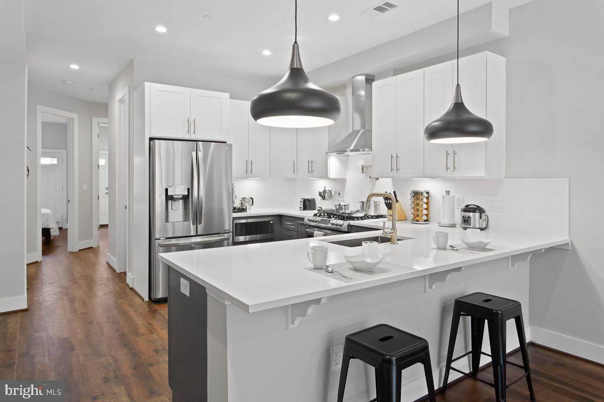 815 7TH Street - Photo 1