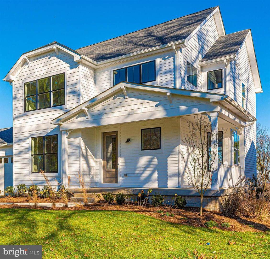 1005 Furgeson Lane - Photo 1