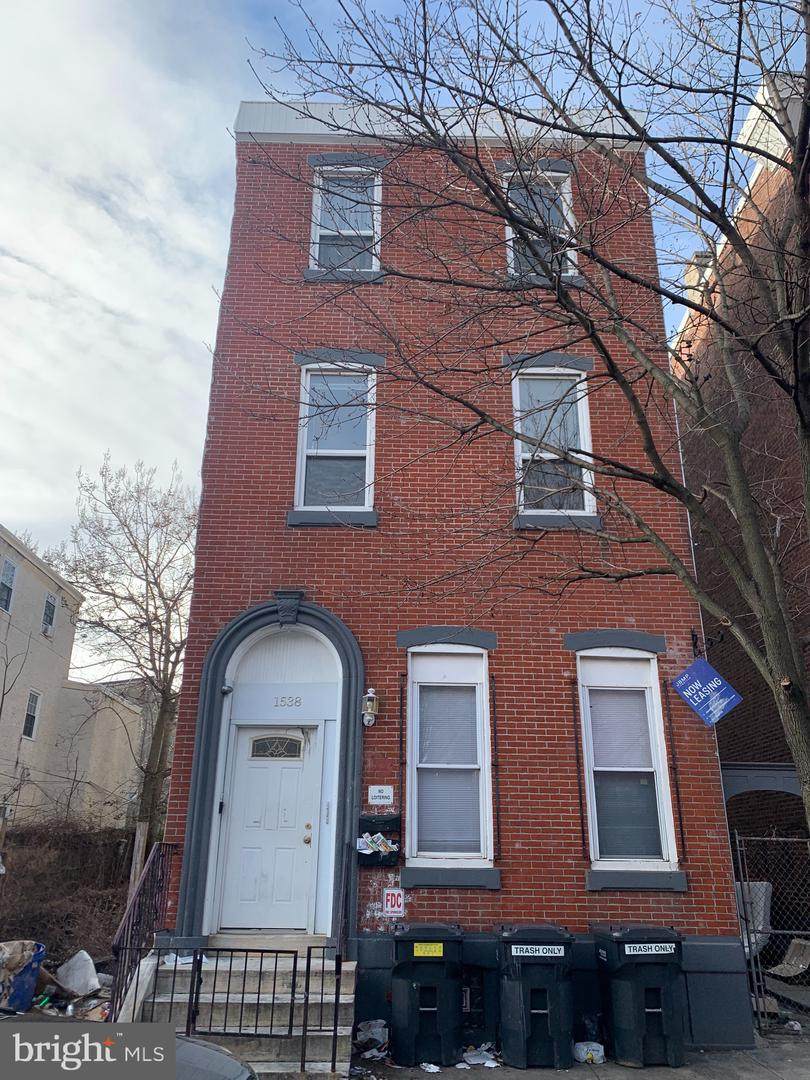 1538 18TH Street - Photo 1