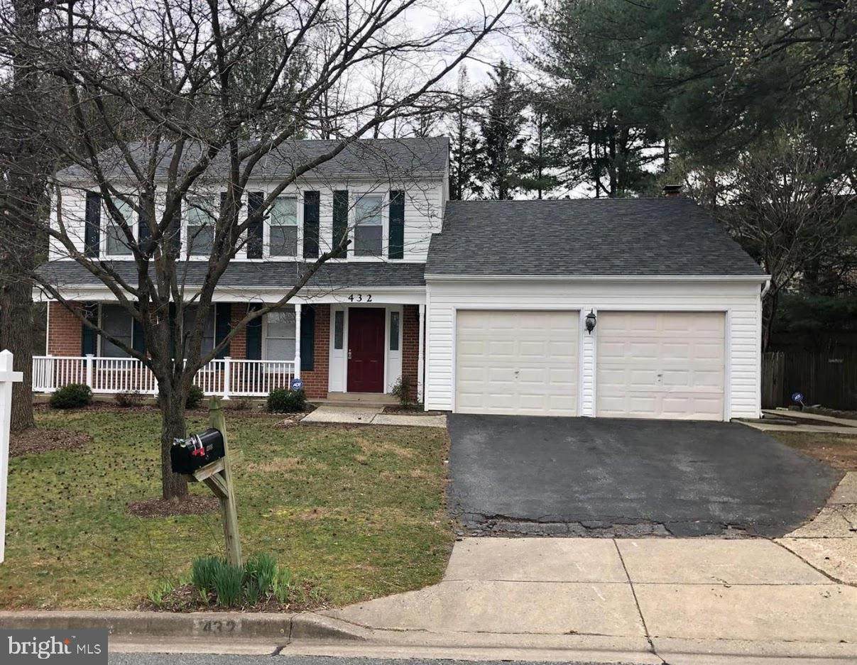 432 Bostwick Lane - Photo 1