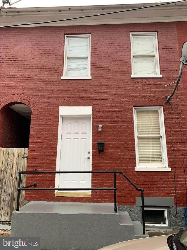 118 Locust Street - Photo 1