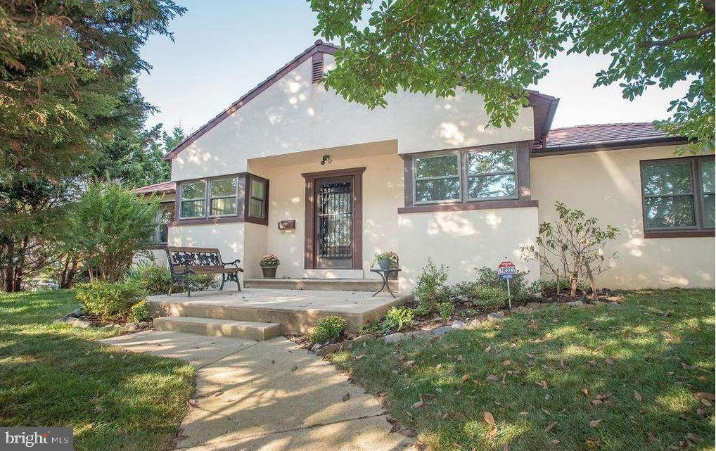 1817 Linden Street - Photo 1