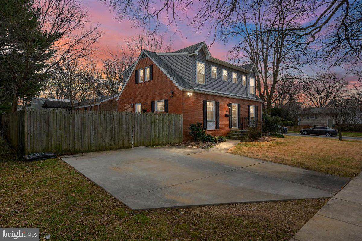 714 Kerwin Road - Photo 1