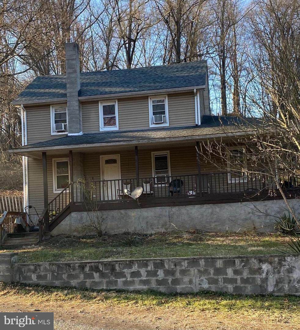 6 Railroad Avenue - Photo 1
