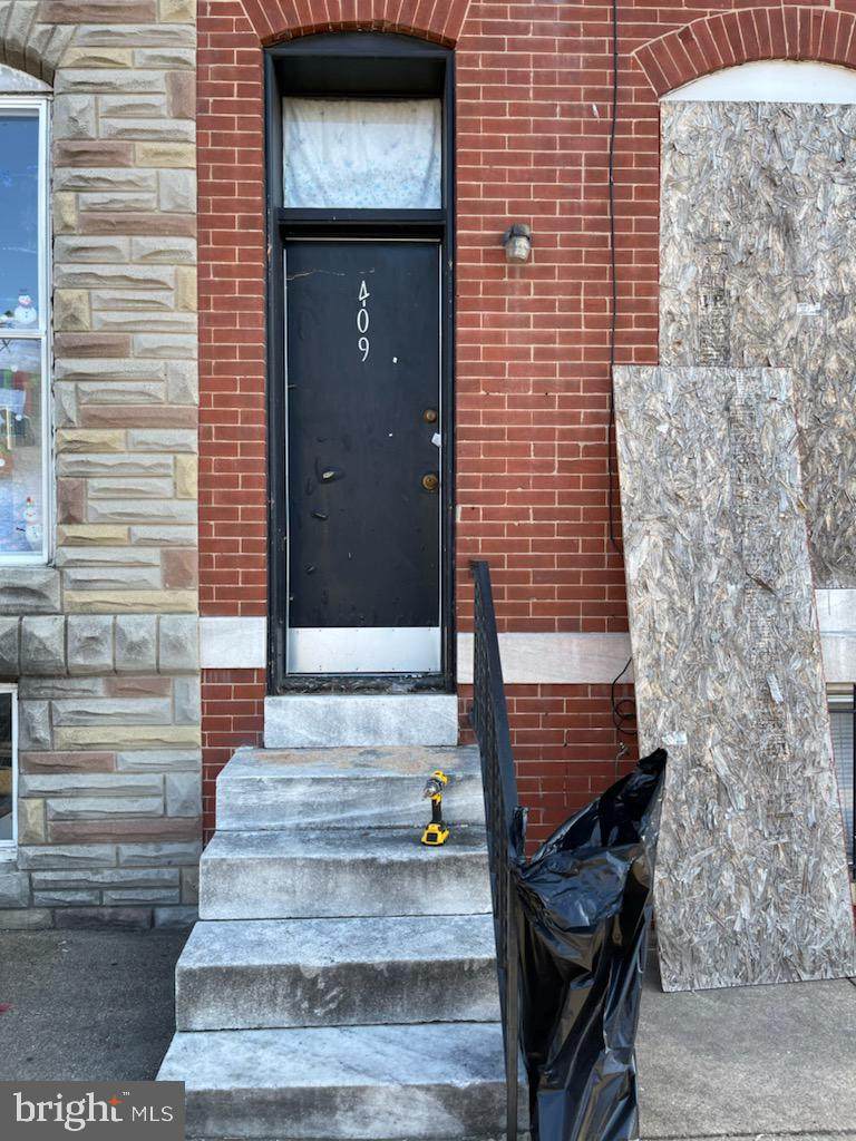 409 Montford Avenue - Photo 1