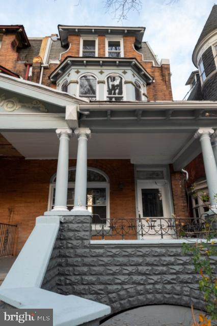 823 49TH Street - Photo 1