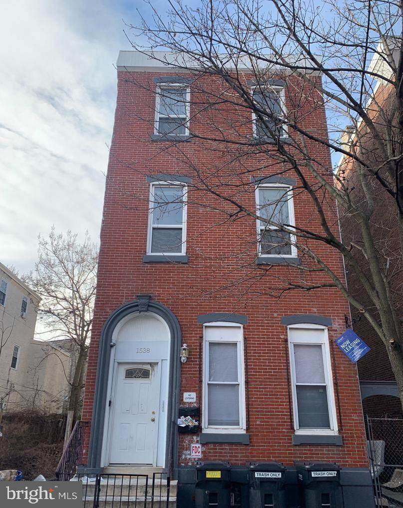 1538 18TH Street - Photo 1