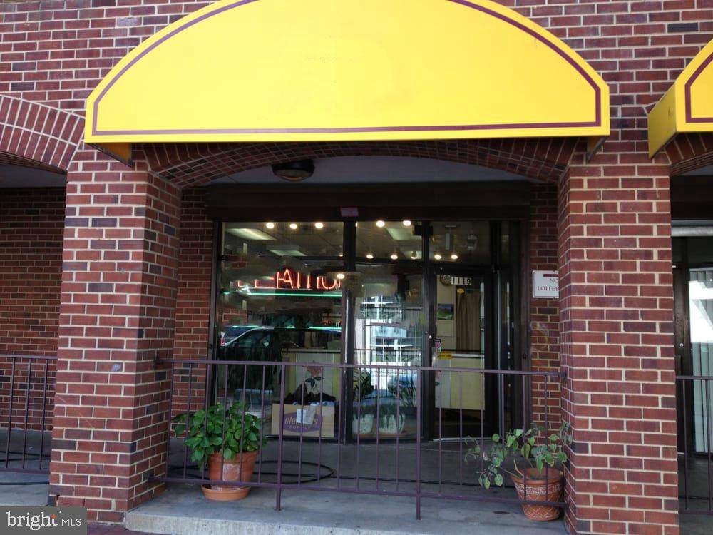 1119 7TH Street - Photo 1
