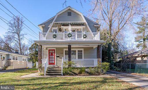 712 Grove Street - Photo 1