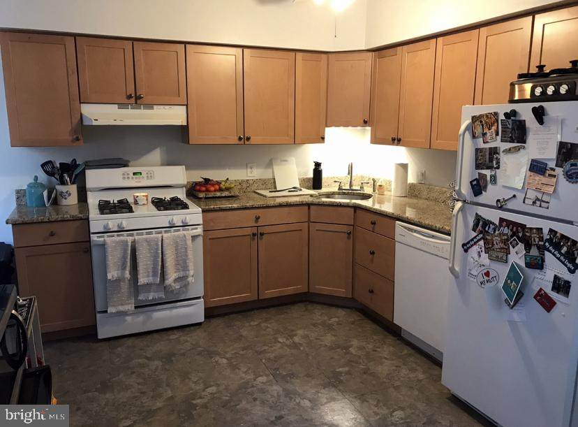 629 11TH Street - Photo 1