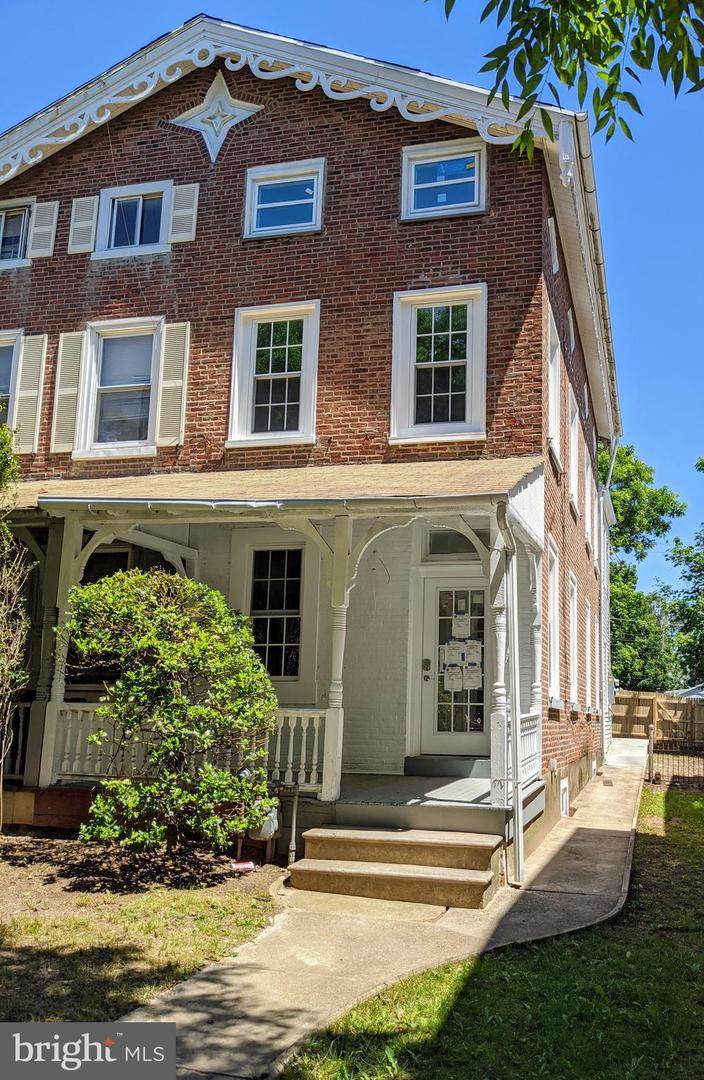 707 Marshall Street - Photo 1
