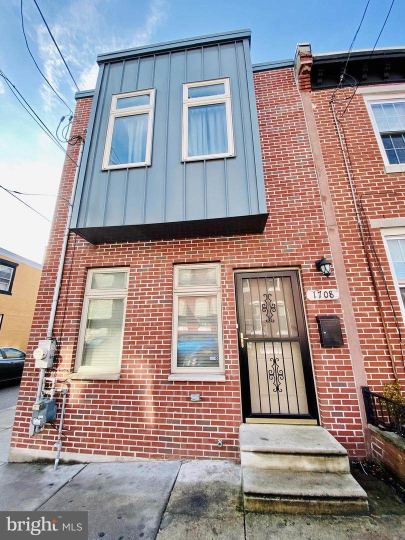 1708 Wharton Street - Photo 1