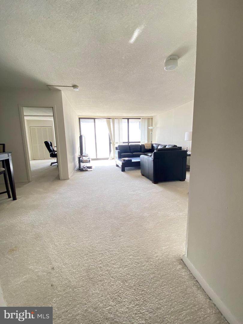 233 6TH Street - Photo 1
