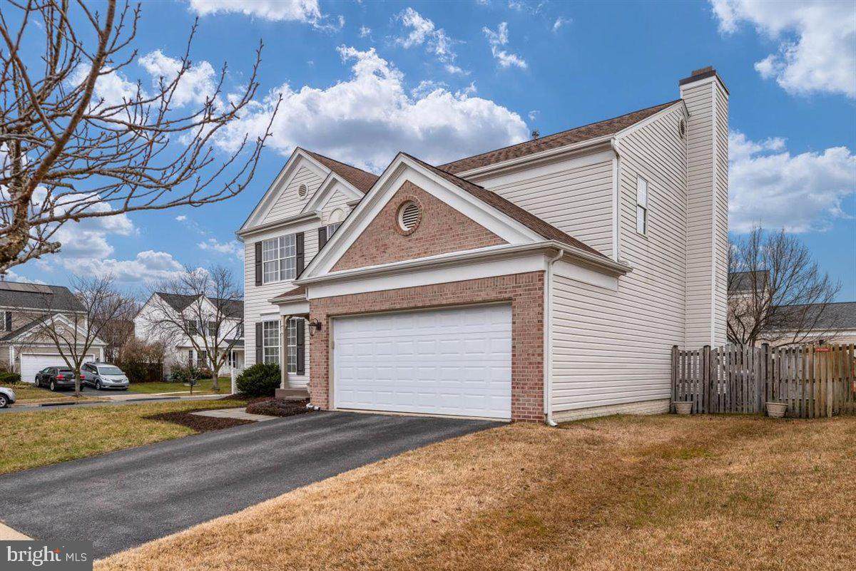 1700 Crossbay Court - Photo 1