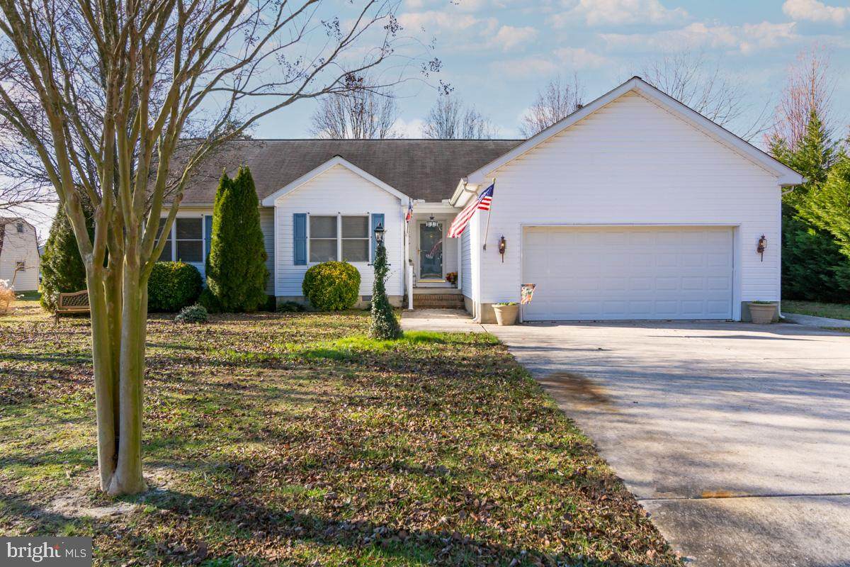 43 Comanche Circle - Photo 1