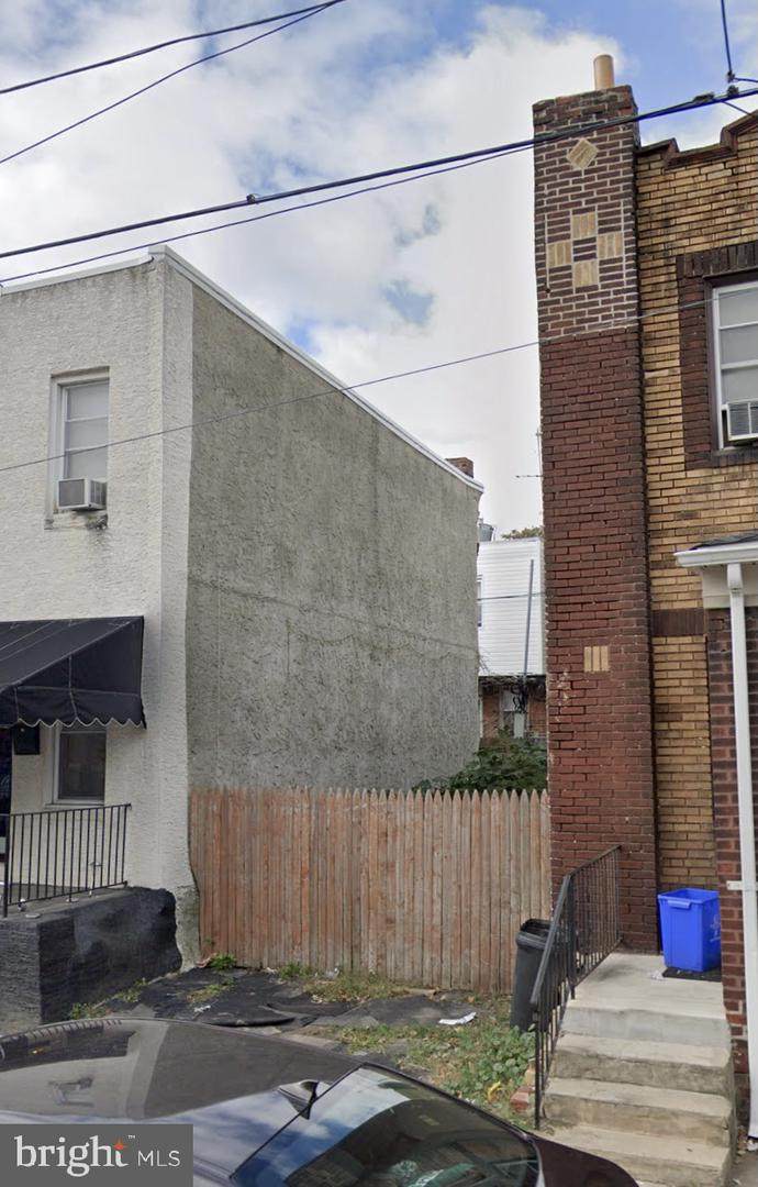 1540 31ST Street - Photo 1