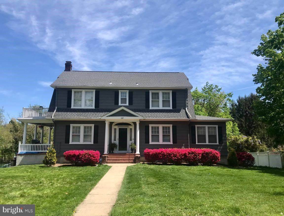 237 Ridgeway Road - Photo 1