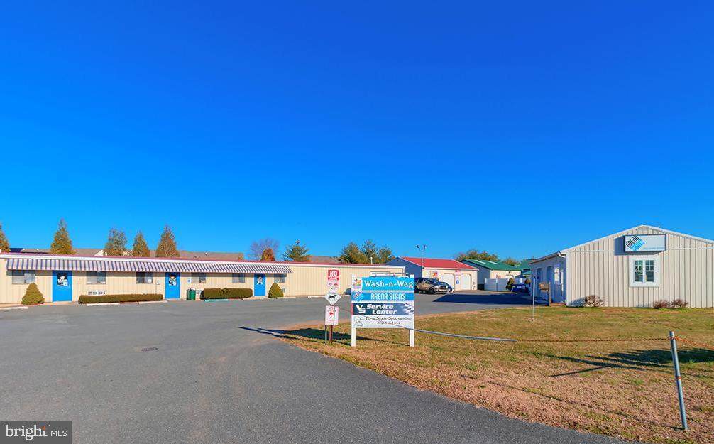 34696 Jiffy Way - Photo 1