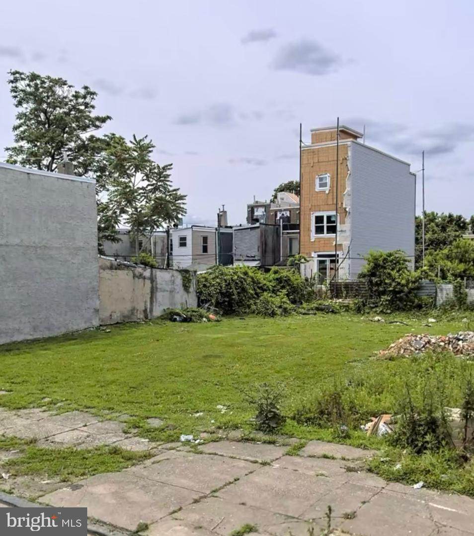 2056 Auburn Street - Photo 1