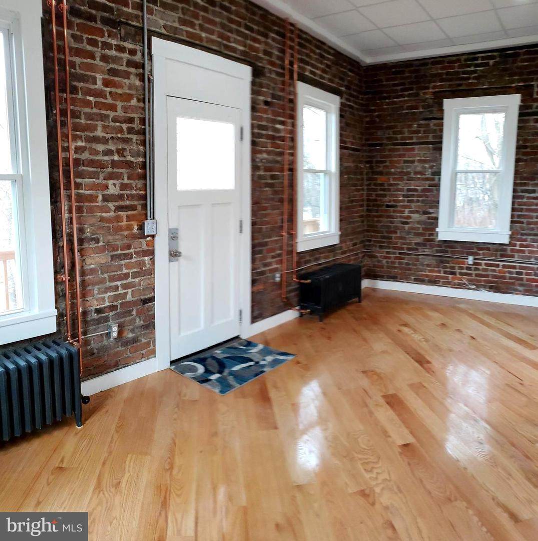 406 Davidson Street - Photo 1