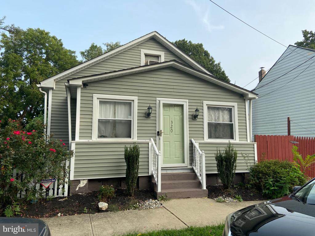320 Lida Street - Photo 1